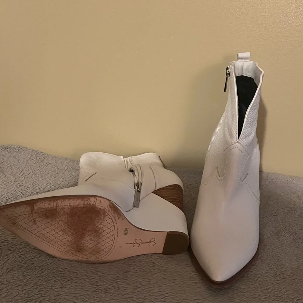 Beautiful Jessica Simpson western style wedge bootie - Picture 3 of 4